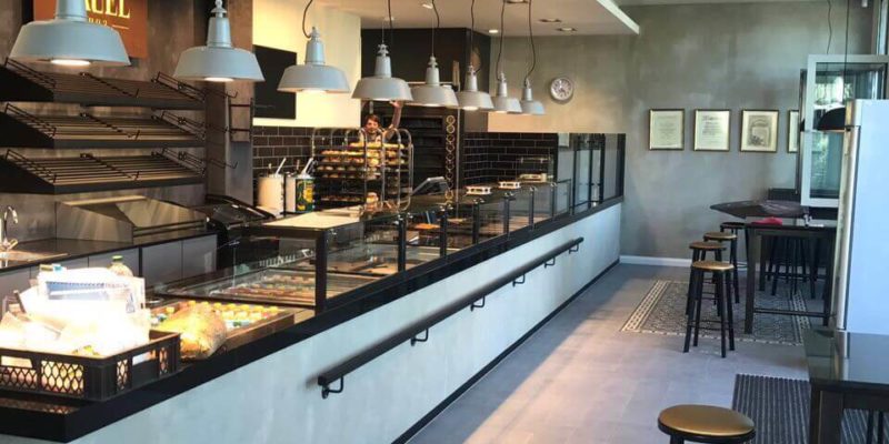 Zementfliesen in der Bäckerei Mauel Köln-Kalk