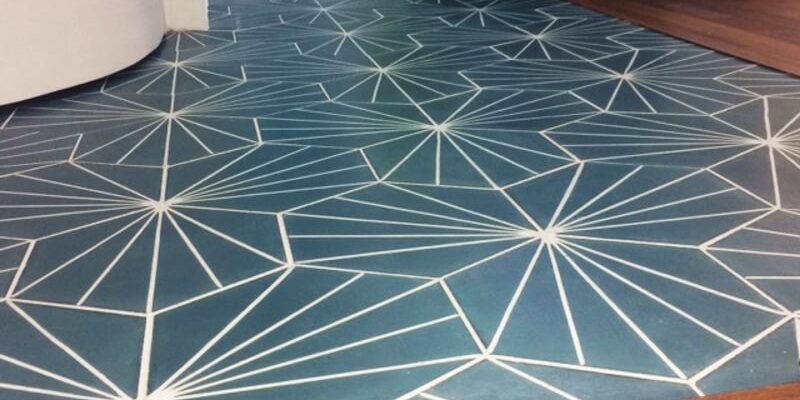 Unsere hexagonale Zementfliese mit der Referenznummer 290